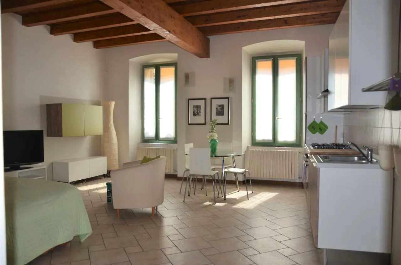Soggiorno In Centro Storico Vimercate Apartment